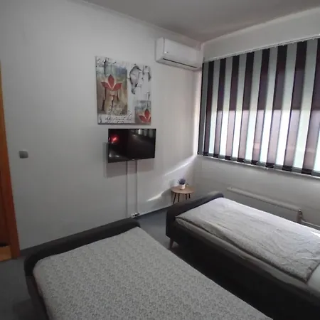 Guest house Pansion San *